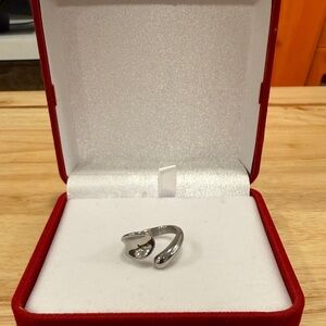Peruvian Surgical Steel Bypass Ring – Size 7, Tarnish Resistant, NWOT